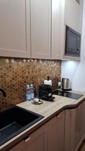 Gold Cubus Nest Apartment