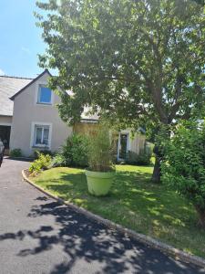 Maison avec grand jardin clos