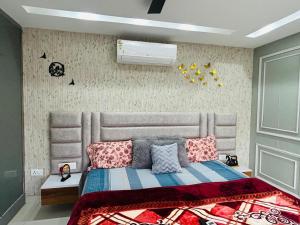 Escape to Paradise V