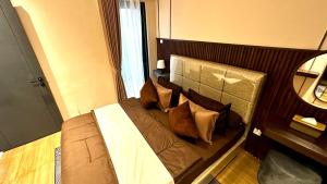 Davion House near IKEA KBP by YourHome