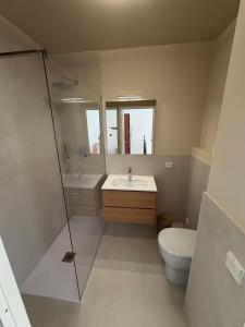 Coquet Appartement Avec Le Terrasse Sur Le Mer