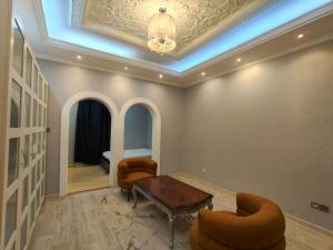 Huge luxury villa stay with private room