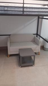 Santiago Marsanau calle, en metro El Carmen o metro Ventas