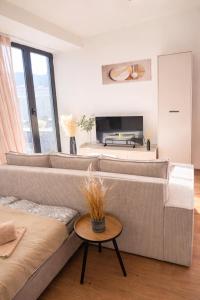 Moderný apartmán so súkromnou terasou v centre Banskej Bystrice