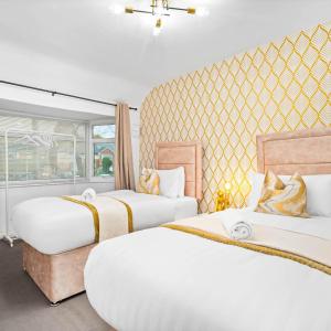 Cozy Four Bed House - Garden - Parking - Wi-Fi Netflix 559TR