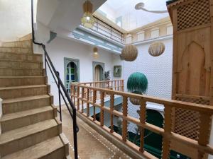 Riad Fontaine Arabe Privatisation