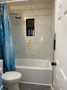 Downtown Zen 2-Bedrooms Private Bungalow