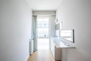 Como Lake, Center & Lakefront