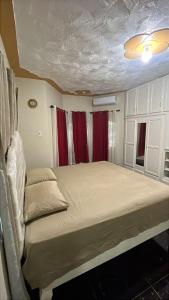 Doreens Ranch Master Suite