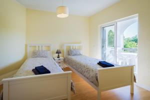 Top renoviertes Reihenhaus mit Pool und Meerzugang