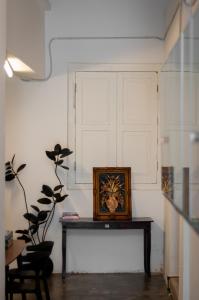 Aayu Seckchuan - 3 mins walk to Love Lane