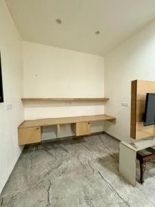 Peaceful Room in Prime Jaipur Location