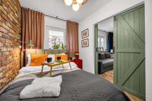 Mokotów Apt - Tram&Bus Nearby - by Rentujemy