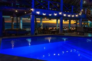 Olas Permanentes El Zonte