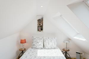 Maison du Passeur du XVIII siècle, classée, Authenticité et Confort avec Jardin SPA en option, proche Giverny, 1 heure de Paris