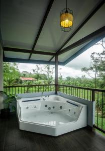 Divan Jungle Lodge