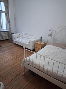 Cosy Berlin Altbau 40m squared Apartment