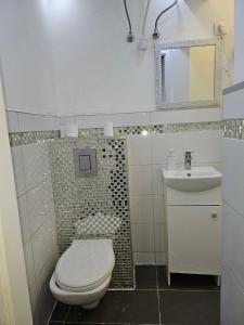 Roland Apartman Downtown - Almassy