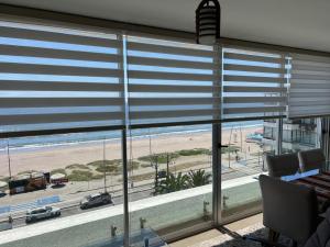 Doña Anita, Av del Mar