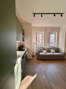 Modern and bright house 20 minutes from the Duomo