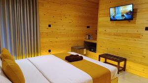 Wood Chalets Ella