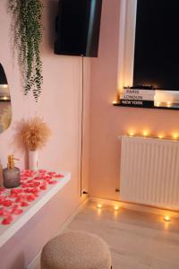 Ô Spa Privatif - Luxury Suite - JACUZZI-SAUNA-NETFLIX-FISHSPA-SERVIETTES-PEIGNOIRS-SANDALES-CAFE