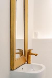 Champs-Élysées Luxe Palace