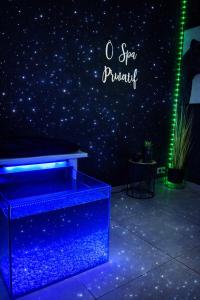 Ô Spa Privatif - Luxury Suite - JACUZZI-SAUNA-NETFLIX-FISHSPA-SERVIETTES-PEIGNOIRS-SANDALES-CAFE