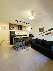 Flat Moderno Pé na Areia no Centro de Cumbuco Piscina frente mar AP 210