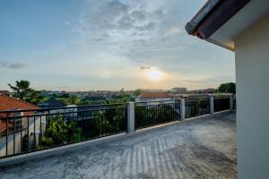 Designer Villa with Private Pool, Heart of Canggu