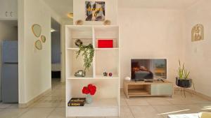 Steps from the beach , Muizenberg home