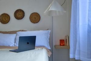 2 Bedroom Home in General Luna with WiFi, AC, Cleaning, Parking