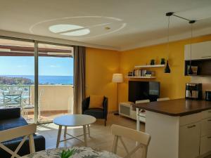 Beautiful panoramic sea view apartment Palm Mar
