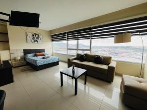 Linda Suite junto a Vermont Plaza y CityMall