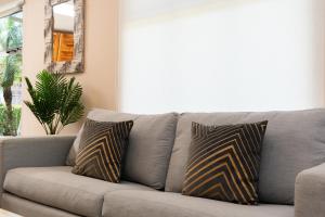 Jacó Cozy 1BR Pool AC Secure Near Beach