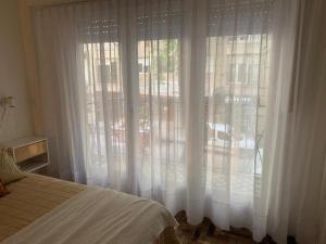 Departamento Santa Fe 2 ambientes con balcón a la calle Impecable