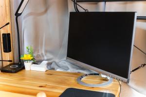 SHINBASHI Station A major hub station ideal for Tokyo sightseeing Numerous restaurants and eateries surround the station Enjoy your stay on the top floor of the building without worrying about noise Elevator available