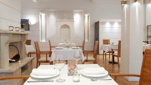 Akrogiali Exclusive Hotel (Adults Only)