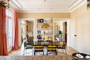 170m air conditioned decor apartment