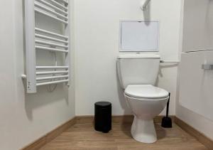 Rare Find Brand New & Fully Equipped Studio