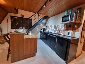 Aframe romântico de luxo na serra Cabana Aguimô