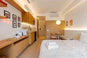 Apê japonês com cinema 2 min do metrô em Pinheiros