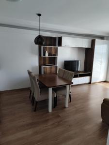 Apartment for rent close to university 96