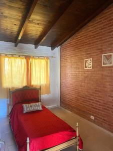 Departamento frente al rio solo familias