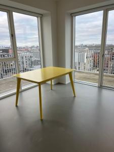 Penthouse 10 min to beach and metro