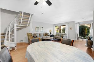 Carlsbad Hideway Pool Spa