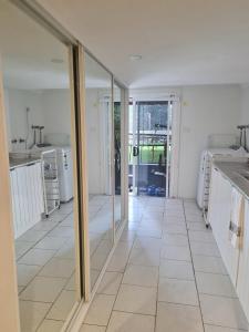 Cosy Studio Walk to Bondi and Bronte Beaches