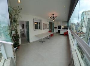 Apto amplo 3 quartos 2 vagas próximo à praia Ed Bordo