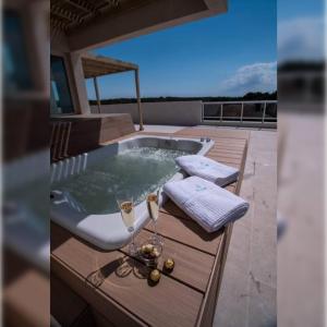 Hotel Figueroa Flow Apart