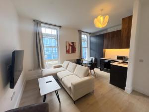 Gorgeous fully furnished 1-Bed apartment with ensuite bathroom close to Camden Town & Emirates Stadium